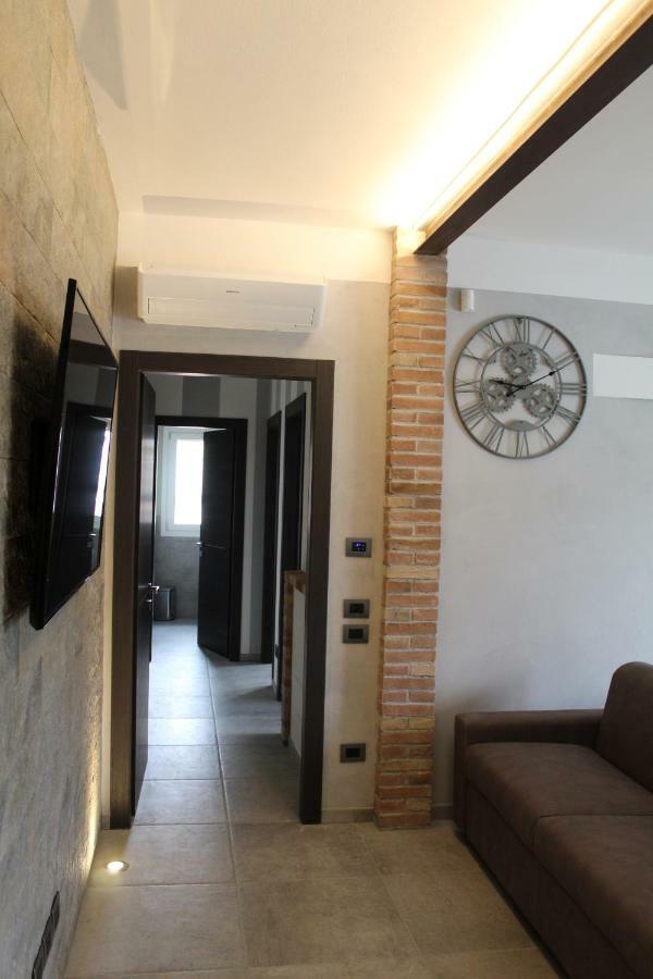 Villa Martina Desenzano del Garda Exterior foto