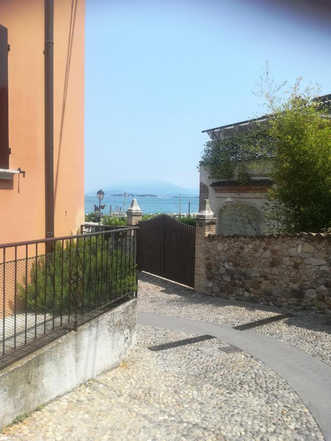 Villa Martina Desenzano del Garda Exterior foto